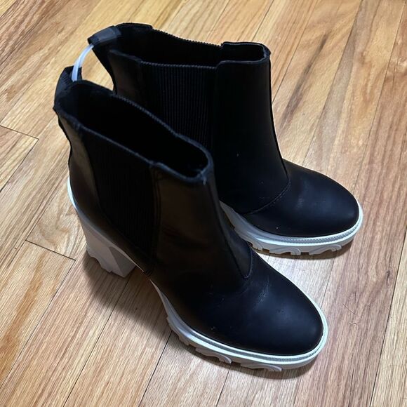 Sorel | Womens Brex Leather Pull On Chelsea Boots - Picture 4 of 7